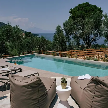 Villa In Zakynthos With Private Pool & Views